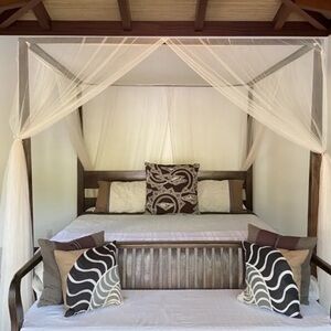 RARE 11 piece Natori Bali pillows Boho Neutrals